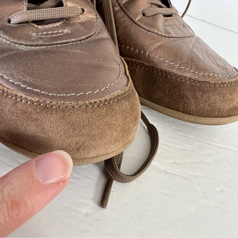 Vionic Copper Leather and Suede Willa Sneaker Size 10 Orthaheel Technology